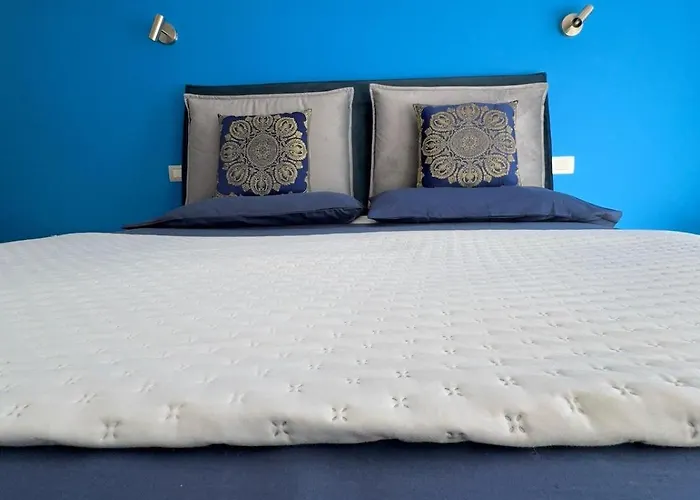 Floor Design Apt, 3bd, 2bt! Appartamento *