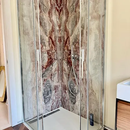 Apartamento Floor Design Apt, 3bd, 2bt!