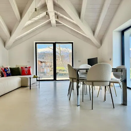 Floor Design Apt, 3bd, 2bt!